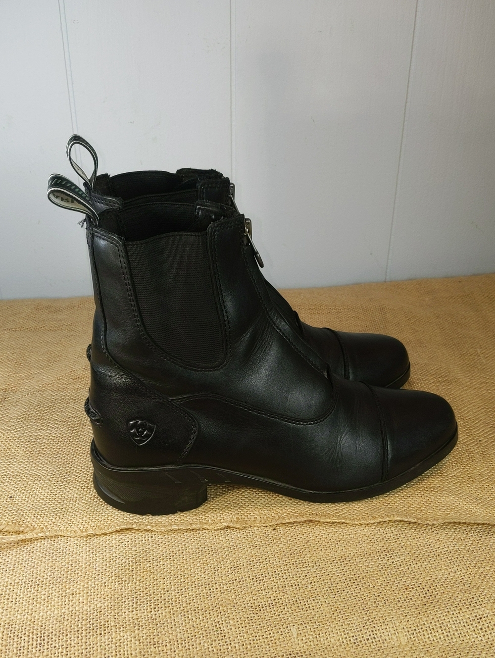 Ariat Heritage IV Zip Waterproof Women's Leather Paddock Boots Sz 7.5, Black - Picture 3 of 8